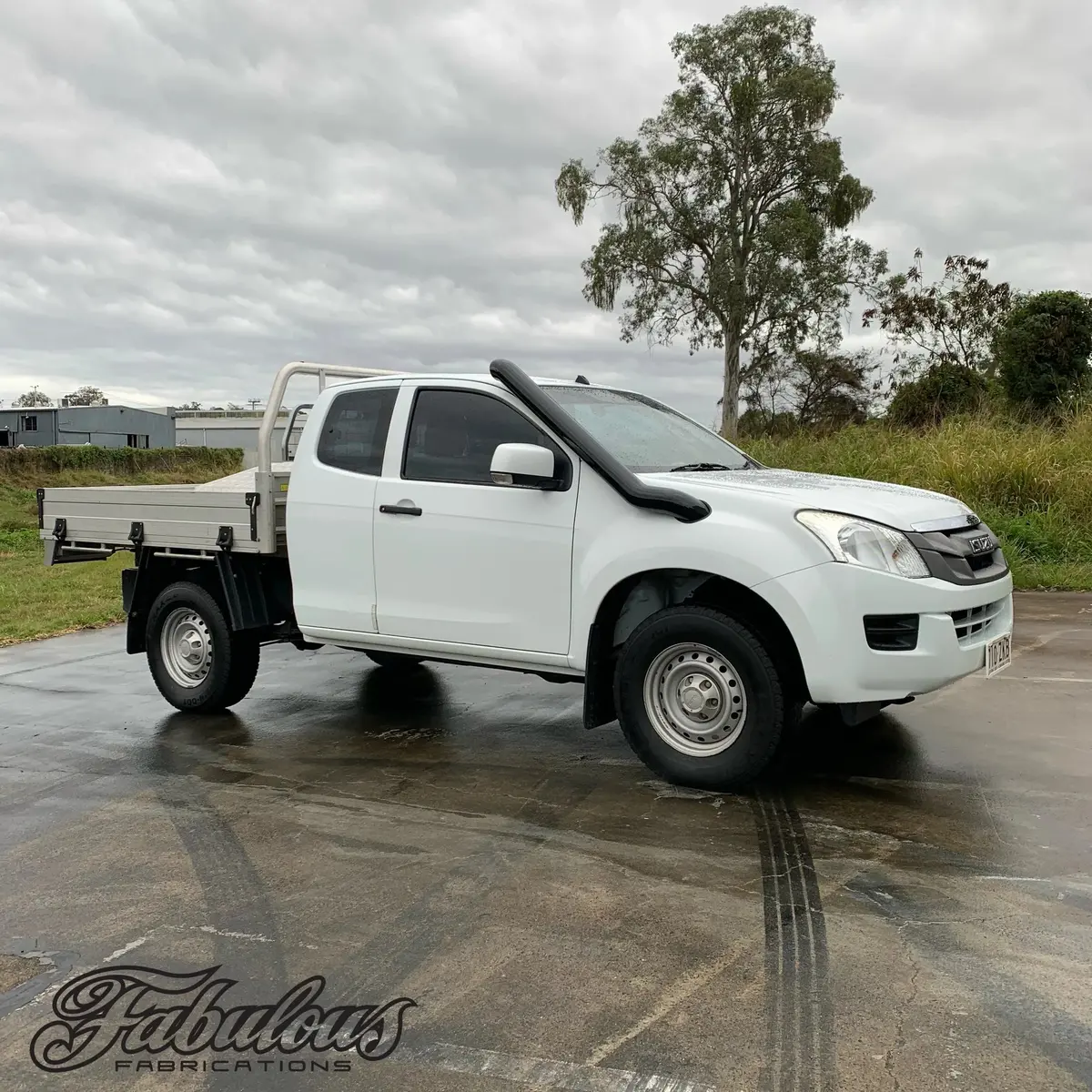 Isuzu Dmax Mid Entry Stainless Snorkel 1