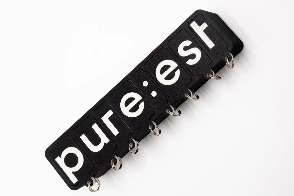 Magnetic Keychain Holder 1