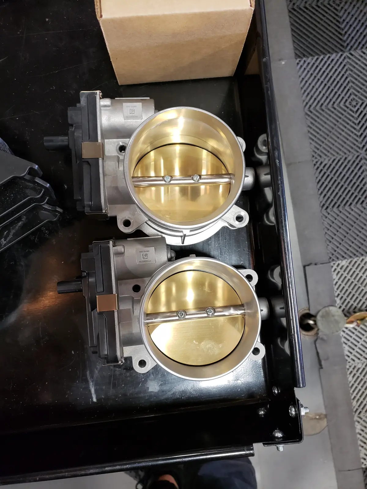 Gm: Lt5 Throttle Body With Adapter  [Camaro Corvette Cts V, Lt1 Lt4 Lt5] 1