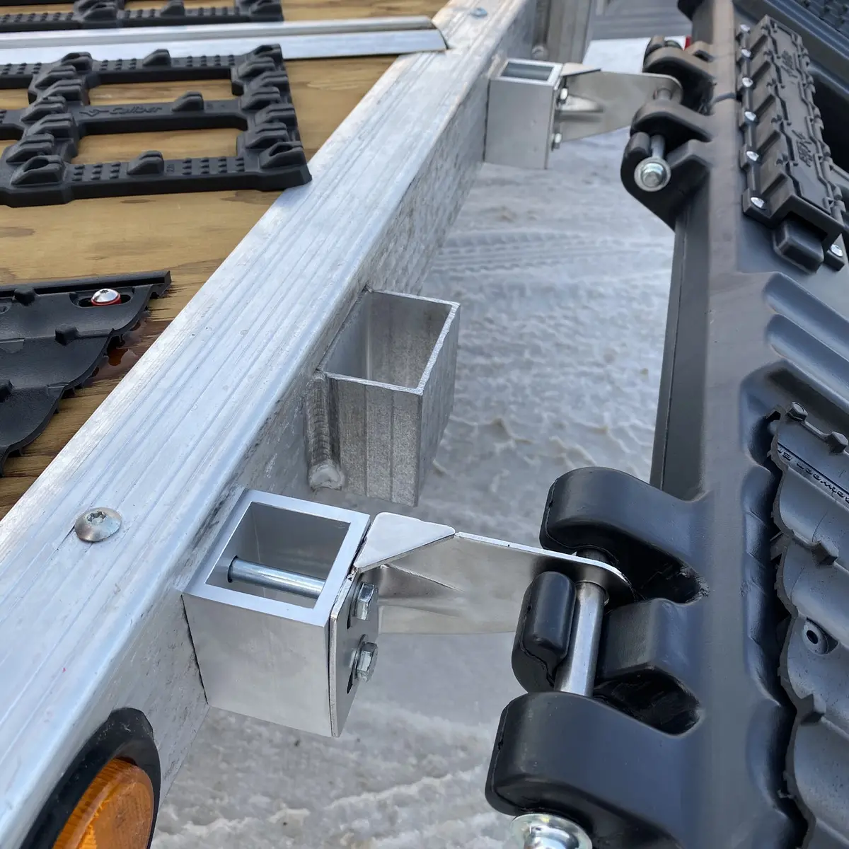 Caliber V-Front Ramp Shield Adapter Kit For Aluma/Sledbed 1