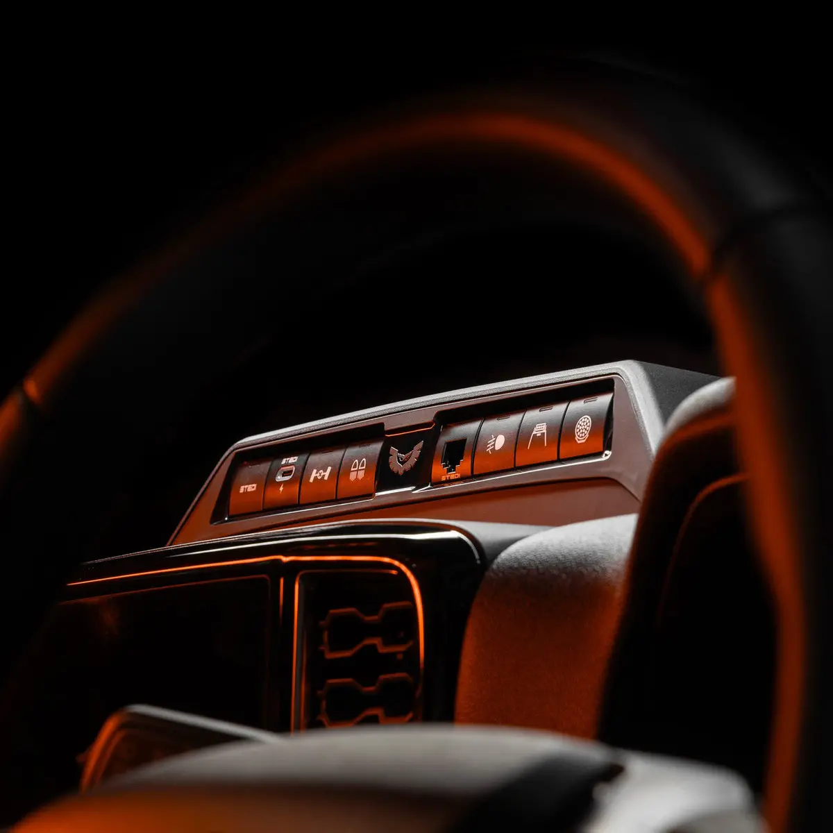 Switch Panel To Suit Next-Gen Ford Ranger & Everest 1