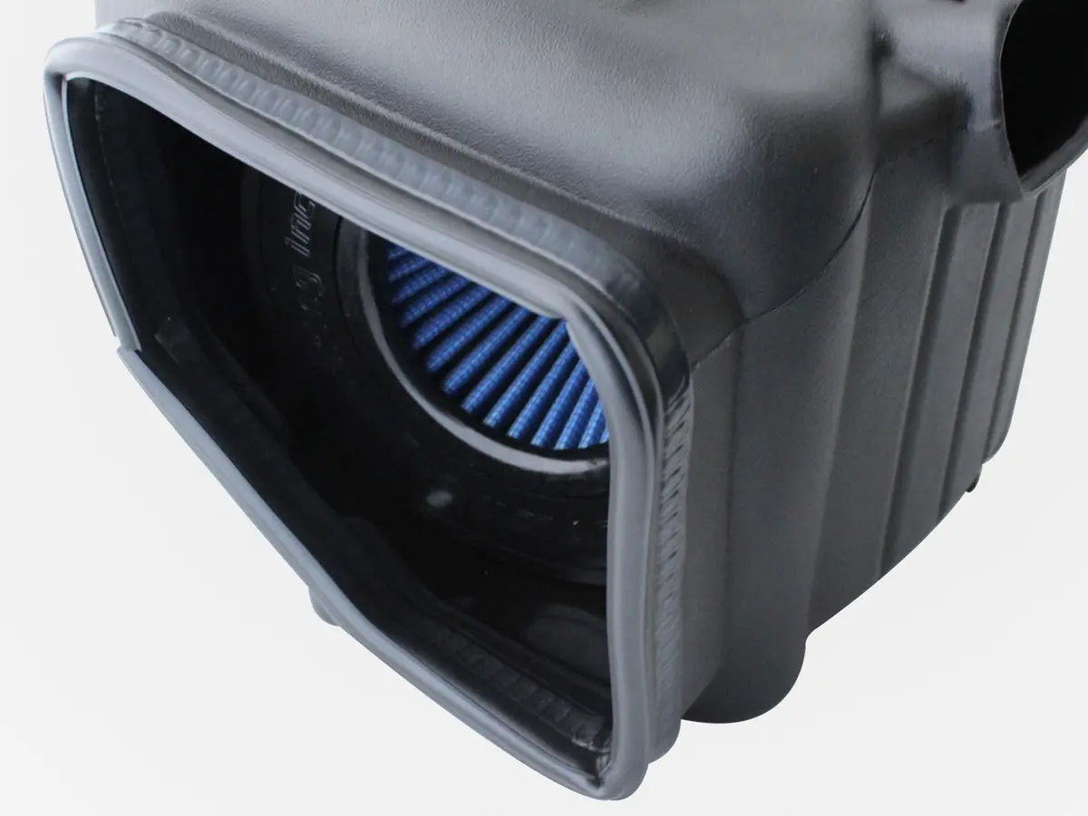 Afe: Momentum Hd Cold Air Intake System W/Pro 10R Filter Media Gm Diesel Trucks 04.5-05 V8-6.6L (Td) Lly 2