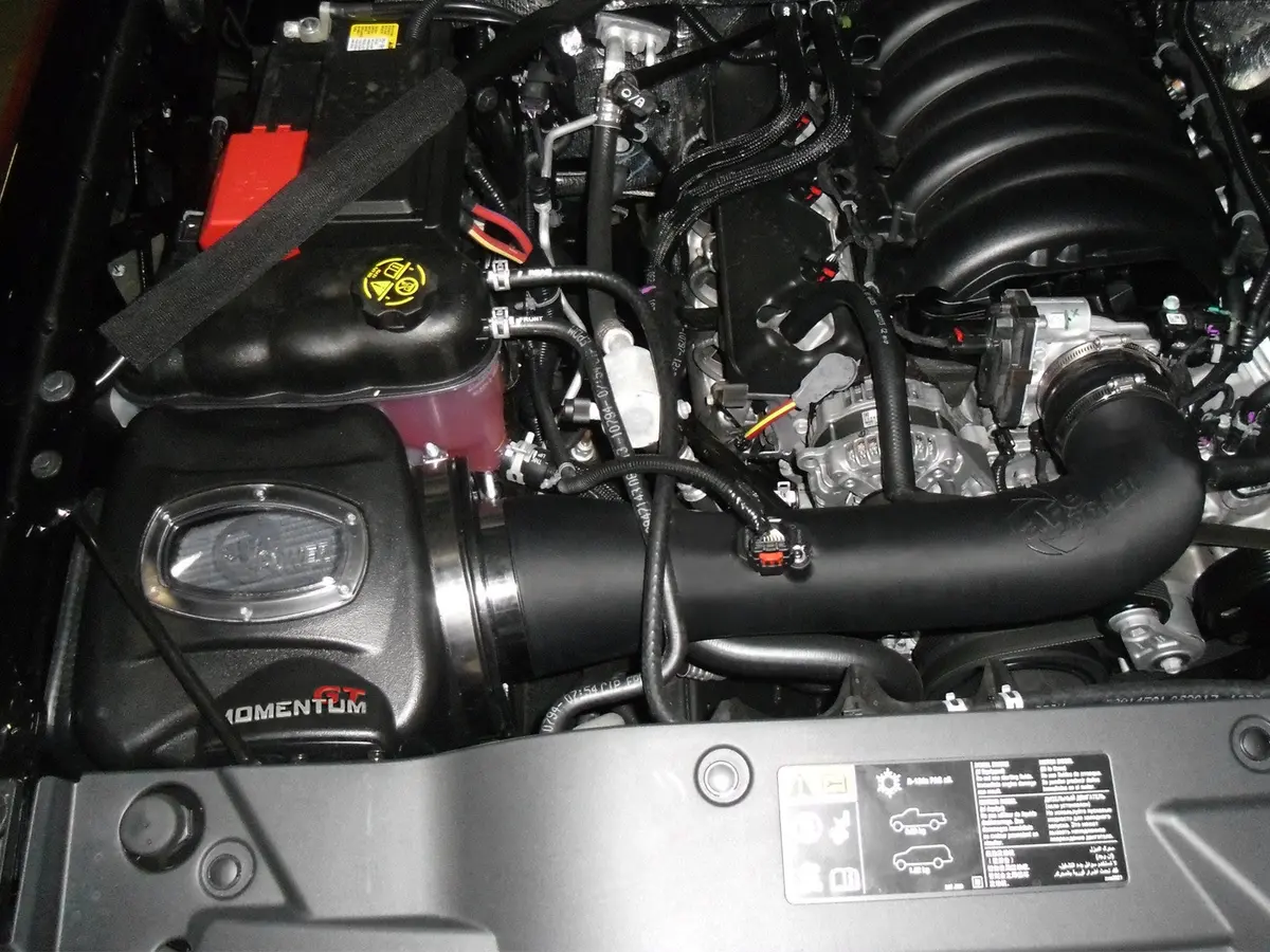 Afe: Momentum Gt Cold Air Intake System W/Pro Dry S Filter Gm Silverado/Sierra 1500 14-19 V8-5.3L/6.2L 2