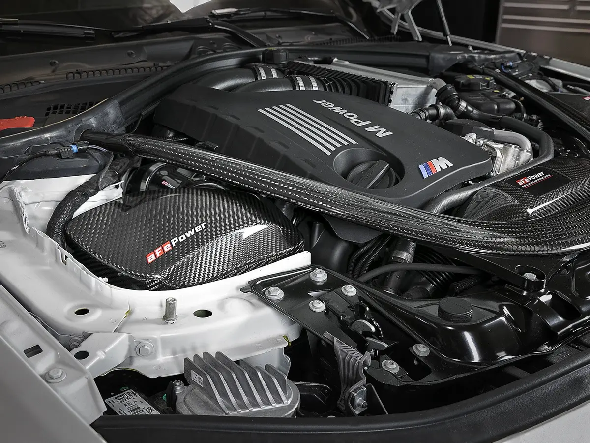 Afe: Black Series Momentum Carbon Fiber Cold Air Intake System W/Pro 5R Filter Media Bmw M3 (F80) 15-18 /M4 (F82/F83) 15-20/ M2 Competition (F87) 19-20 L6-3.0L (Tt) S55 2