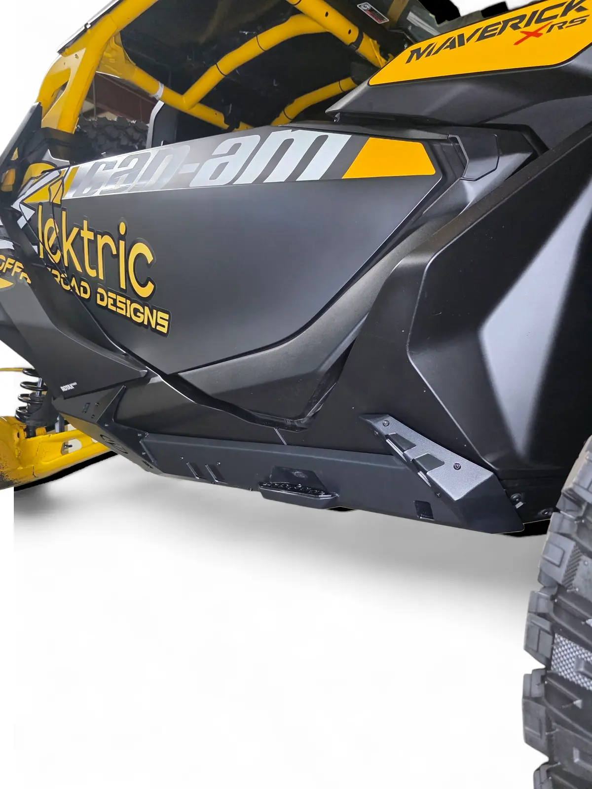 2024+ Can Am Maverick R Volt Rocker Steps (2 Seat) 1