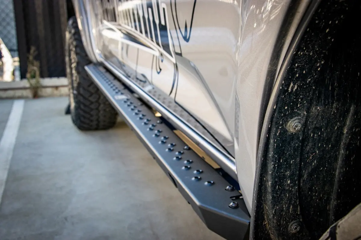 Offroad Animal Rock Sliders, Isuzu Dmax My21, 2020 On 1