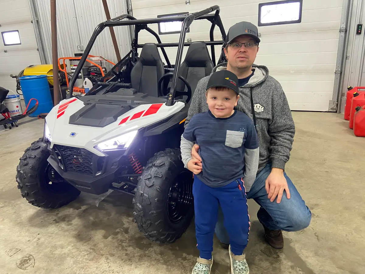 2023 Polaris Rzr 200 Efi White Lightning/Indy Red (Delivered December 2024) 1