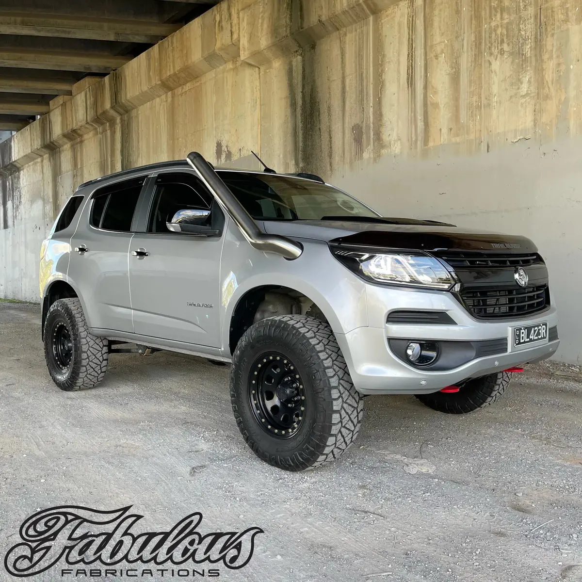 Holden Colorado 7/Trailblazer Mid Entry Stainless Snorkel 1
