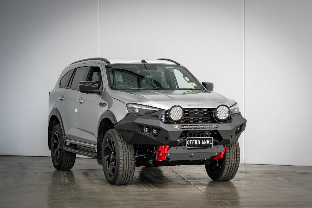 Offroad Animal Predator Bull Bar, Isuzu Mux (Facelift) 2025 On 1