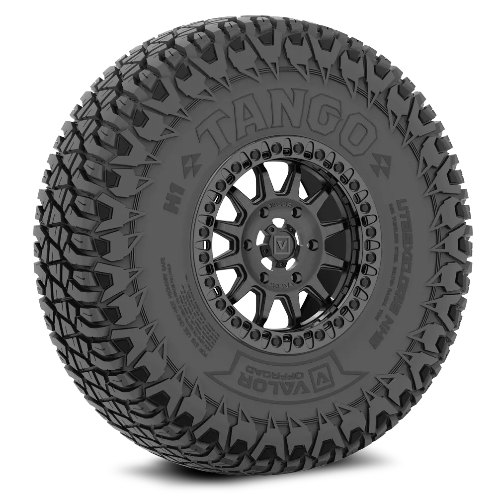 Tango On 15X7 V09 Bc Utv Wheel And Tire Kit 1