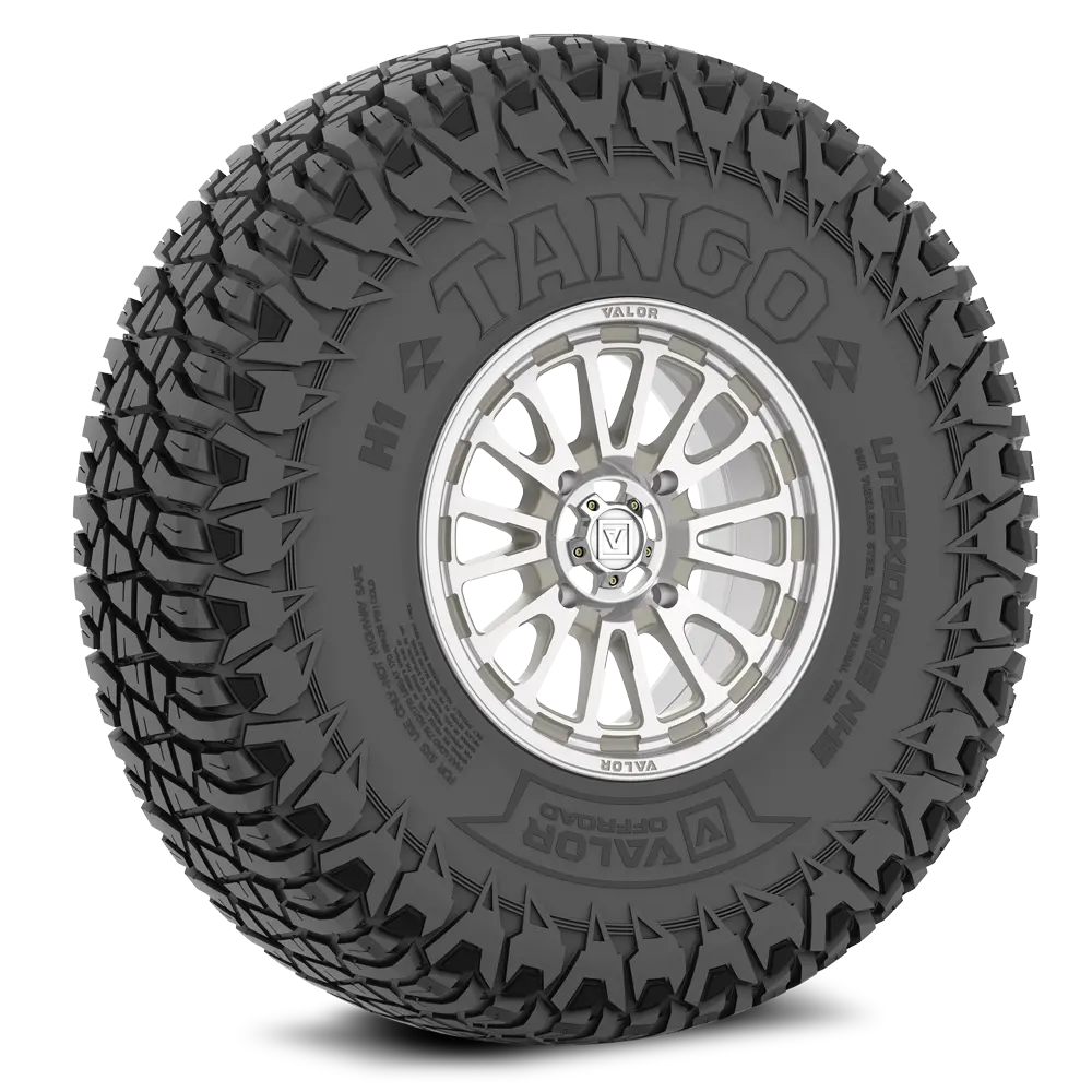 Tango On 15X7 V14 Rm Utv Wheel And Tire Kit 1