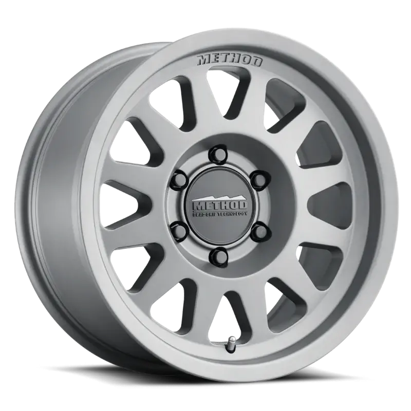 Method 704 | Trail | Titanium 1