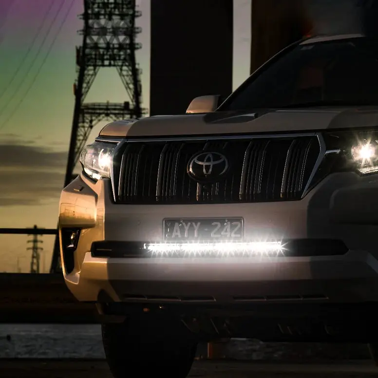 Toyota Prado Behind-Grille Light Bar 1