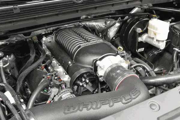 Whipple: 2.9L Intercooled Supercharger Kit [ 2014 - Up Gm Full Size Truck & Suv 6.2L V8 ] 1
