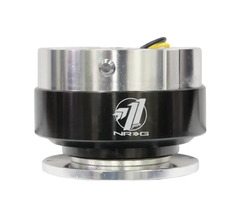 Nrg Quick Release Steering Hub – Gen 1.5 Design With Silver Body And Black Chrome Ring 1