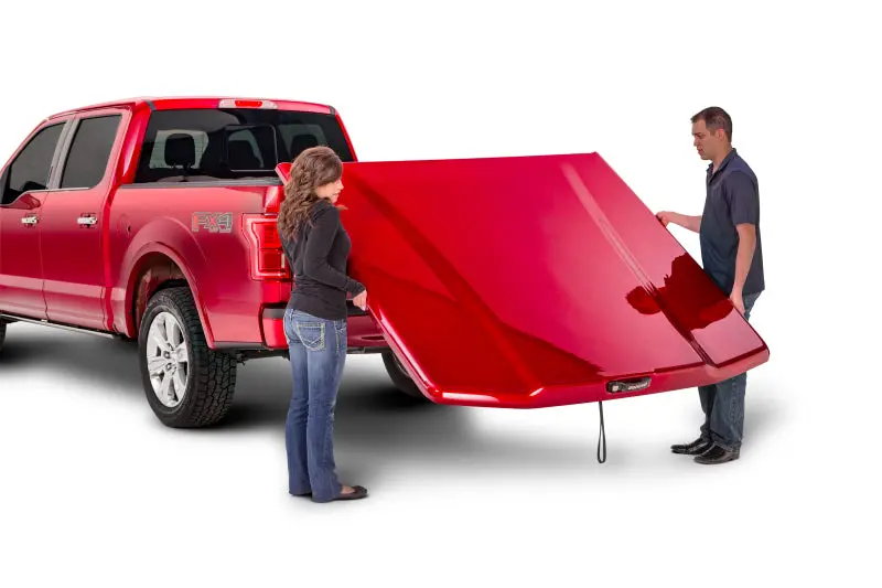 Undercover Elite Lx Hard Folding Truck Bed Cover – Iridium Effect Finish For 2014–2017 Chevy Silverado 1500 (5.8-Foot Bed) 1